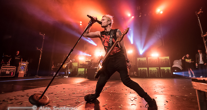 Sum 41, Seaway and Super Whatevr at the Warfield in San Francisco